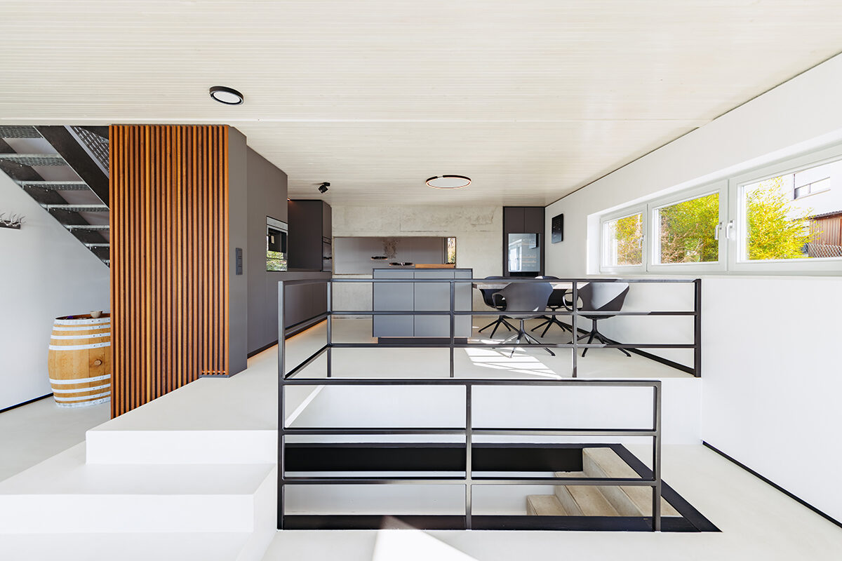 5DA3A517-AD2F-4C78-9817-ABE76BE94D8D